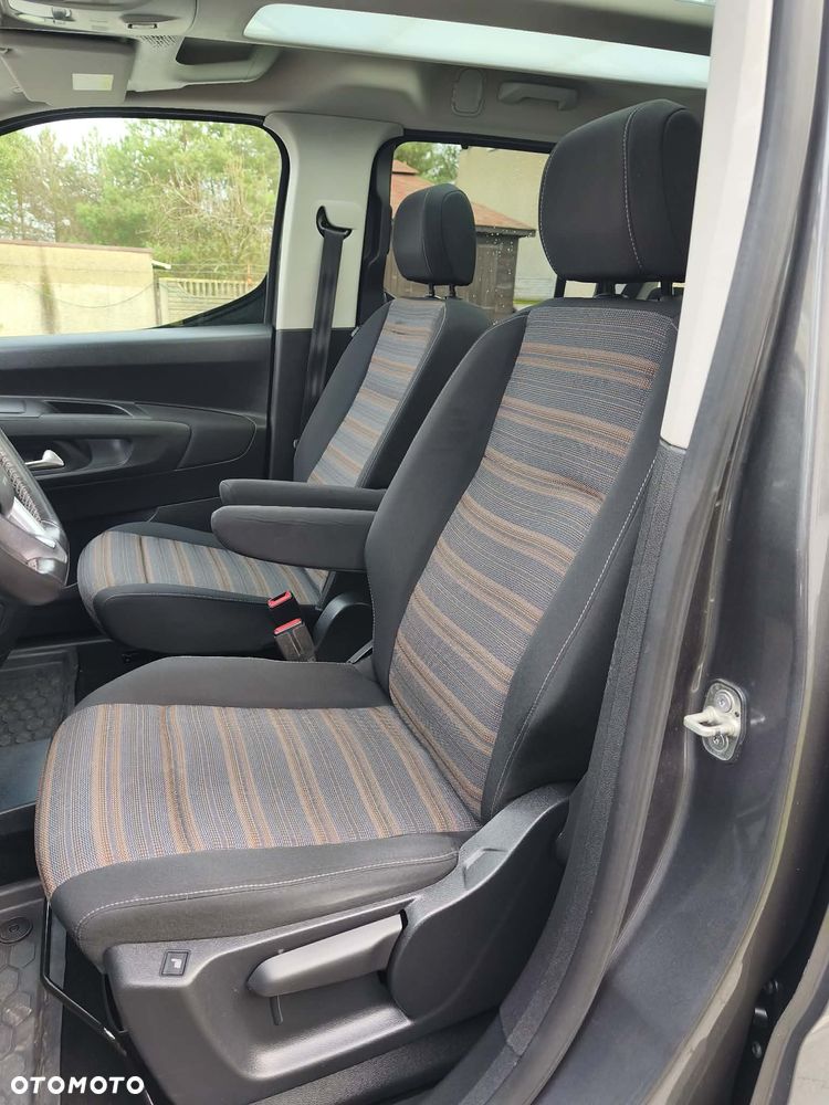 Volkswagen Sharan 1.9 TDI Comfortline - 24