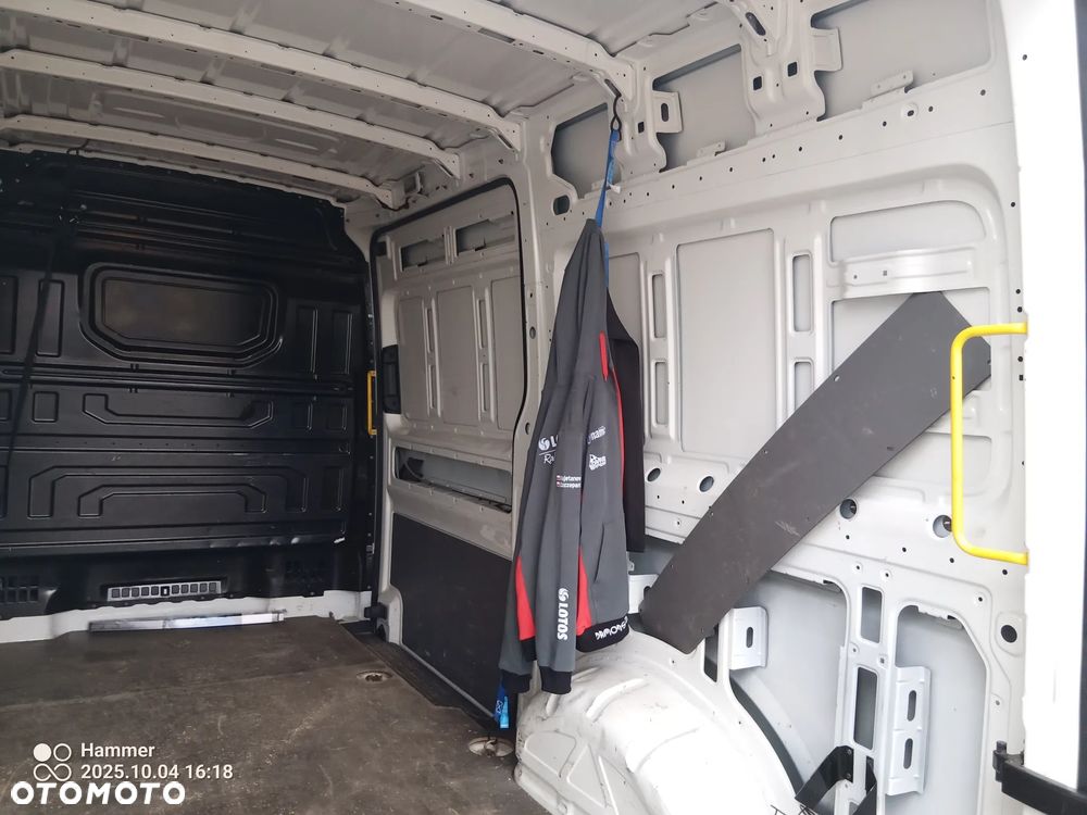 Volkswagen Crafter - 3