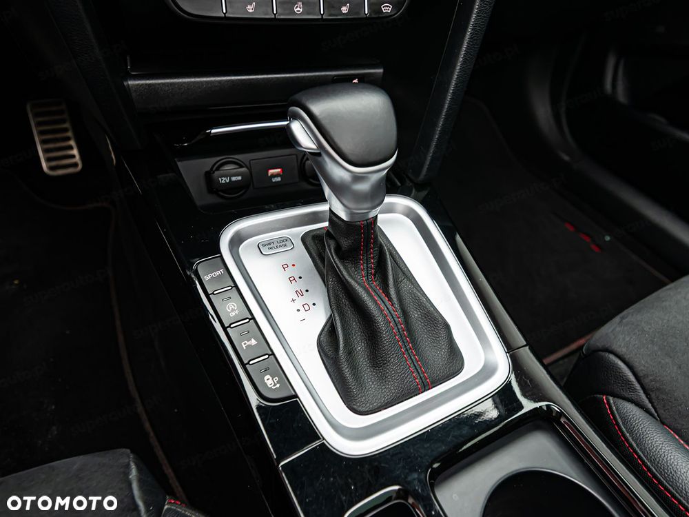 Kia ProCeed 1.6 T-GDI GT DCT - 25