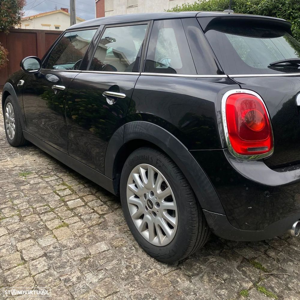 MINI 5 Portas Cooper D - 3