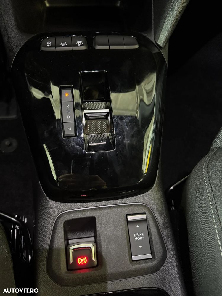 Opel Corsa 1.2L Turbo eDCT6 MHEV GS - 12