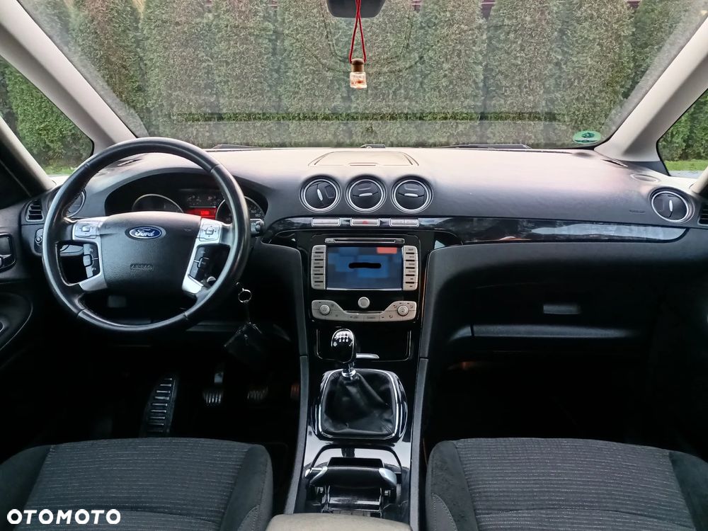 Ford Galaxy 2.0 TDCi Ghia - 14