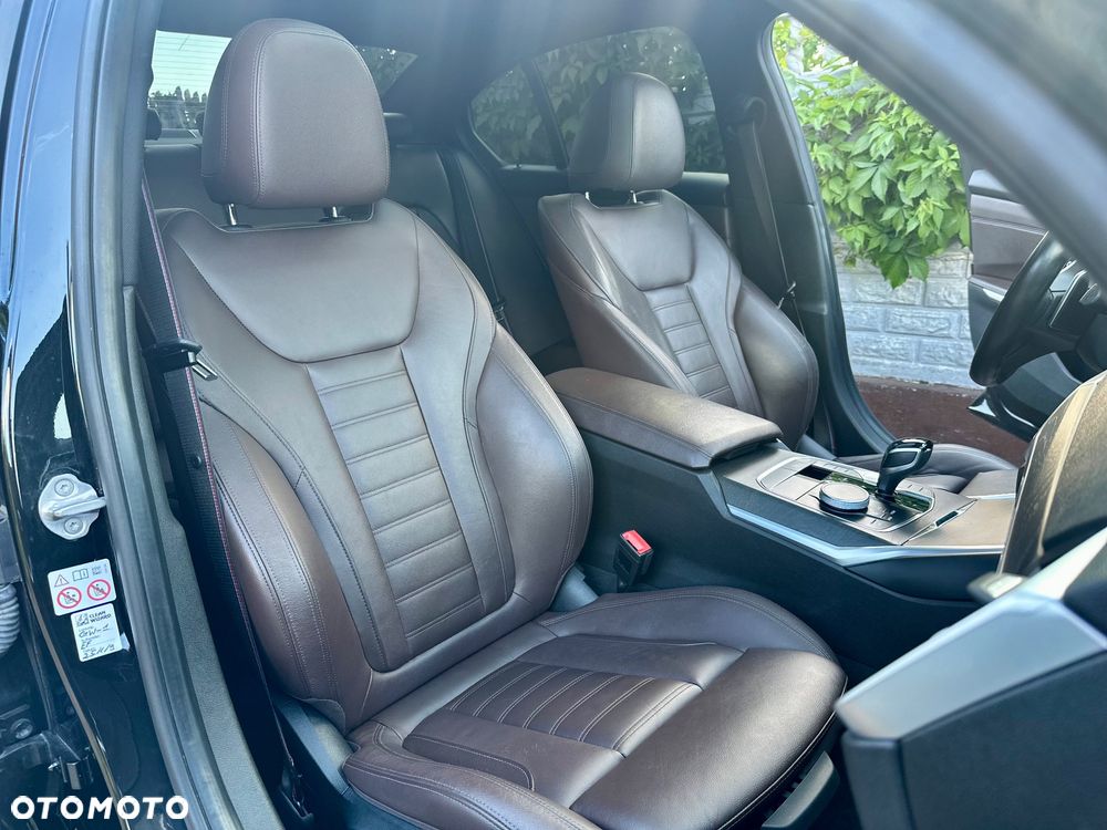 BMW Seria 3 320d xDrive M Sport Shadow sport - 26