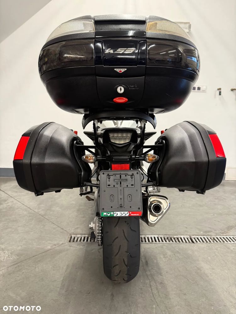 Honda VFR - 40