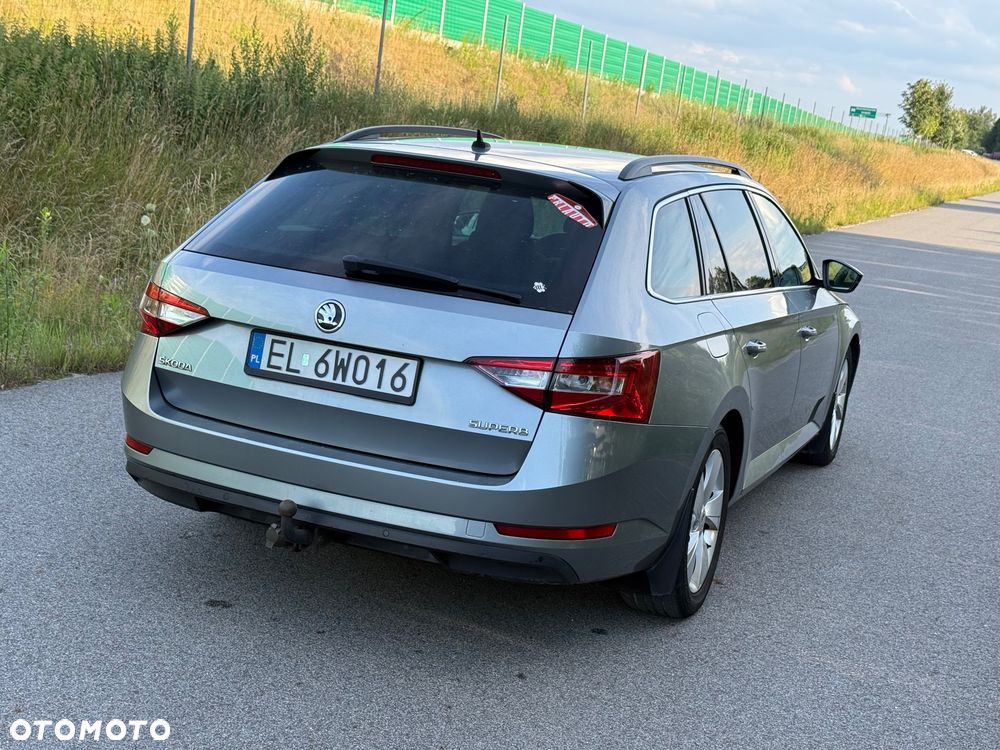 Skoda Superb 1.6 TDI Ambition Greenline - 32