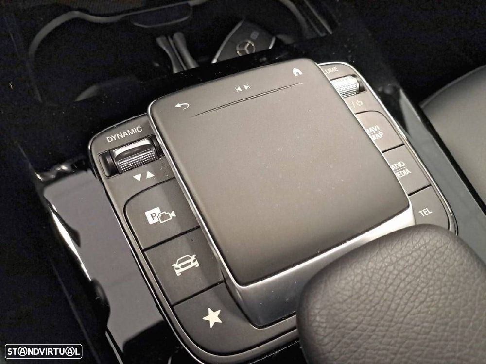 Mercedes-Benz CLA 250 e Shooting Brake AMG Line - 23