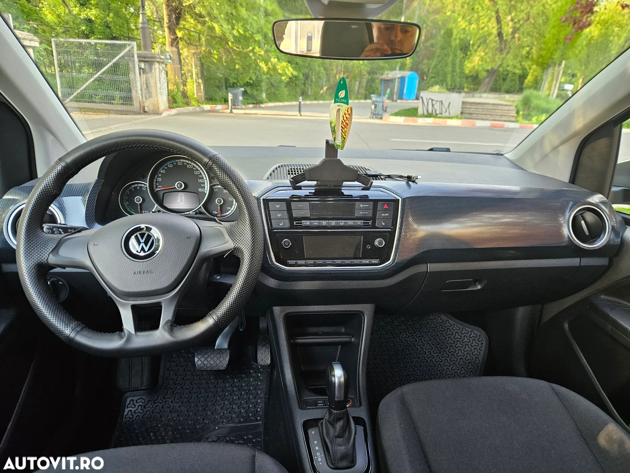 Volkswagen up! e-up! - 15