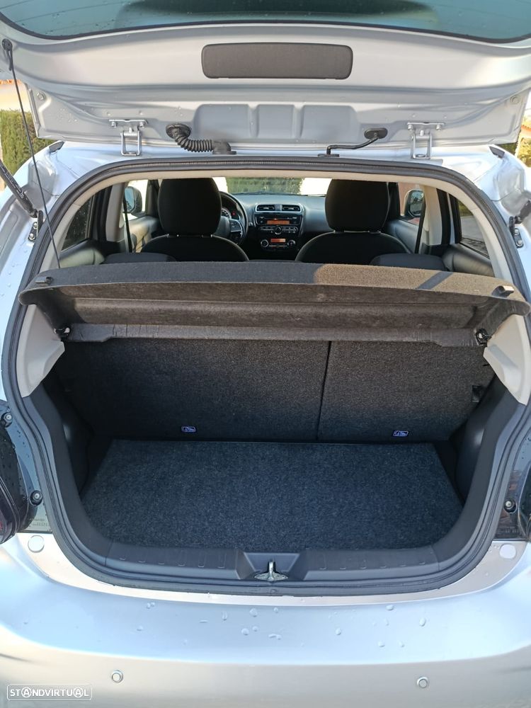 Mitsubishi Space Star 1.2 Intense Connect Edition - 20