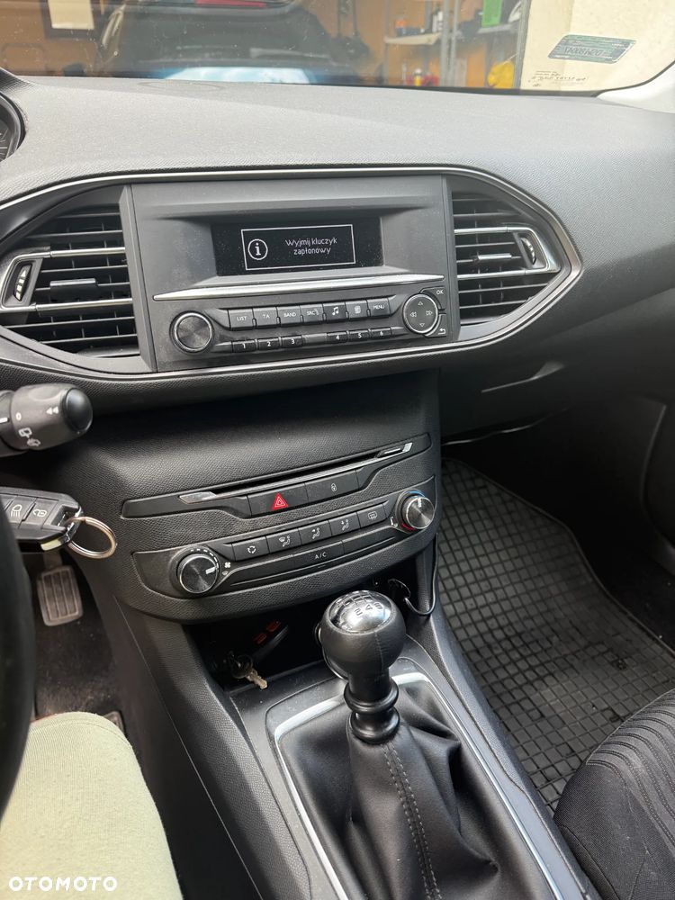 Peugeot 308 1.6 THP Access - 5