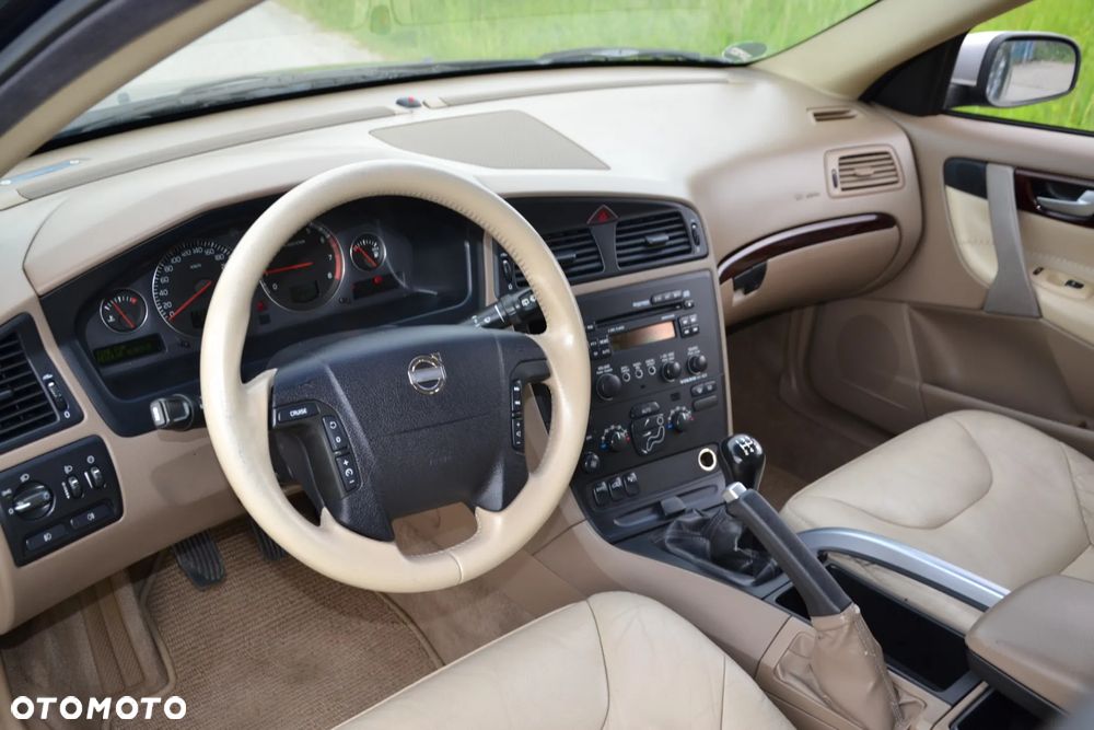 Volvo XC 70 AWD Premium - 15