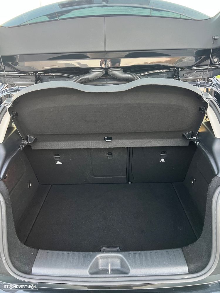 Mercedes-Benz A 180 d Urban - 12