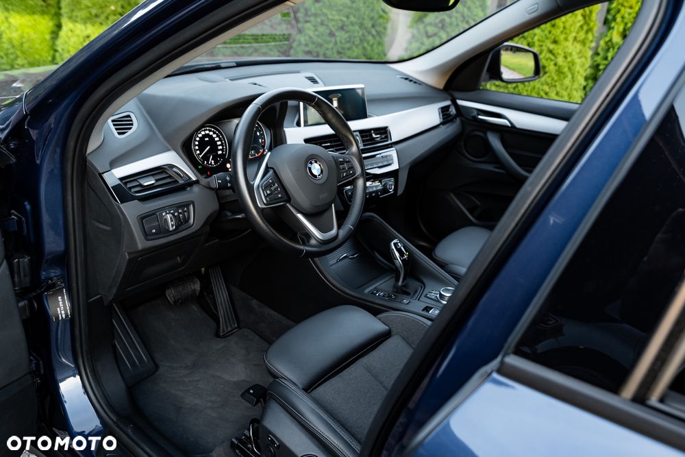 BMW X1 xDrive20i Sport - 16
