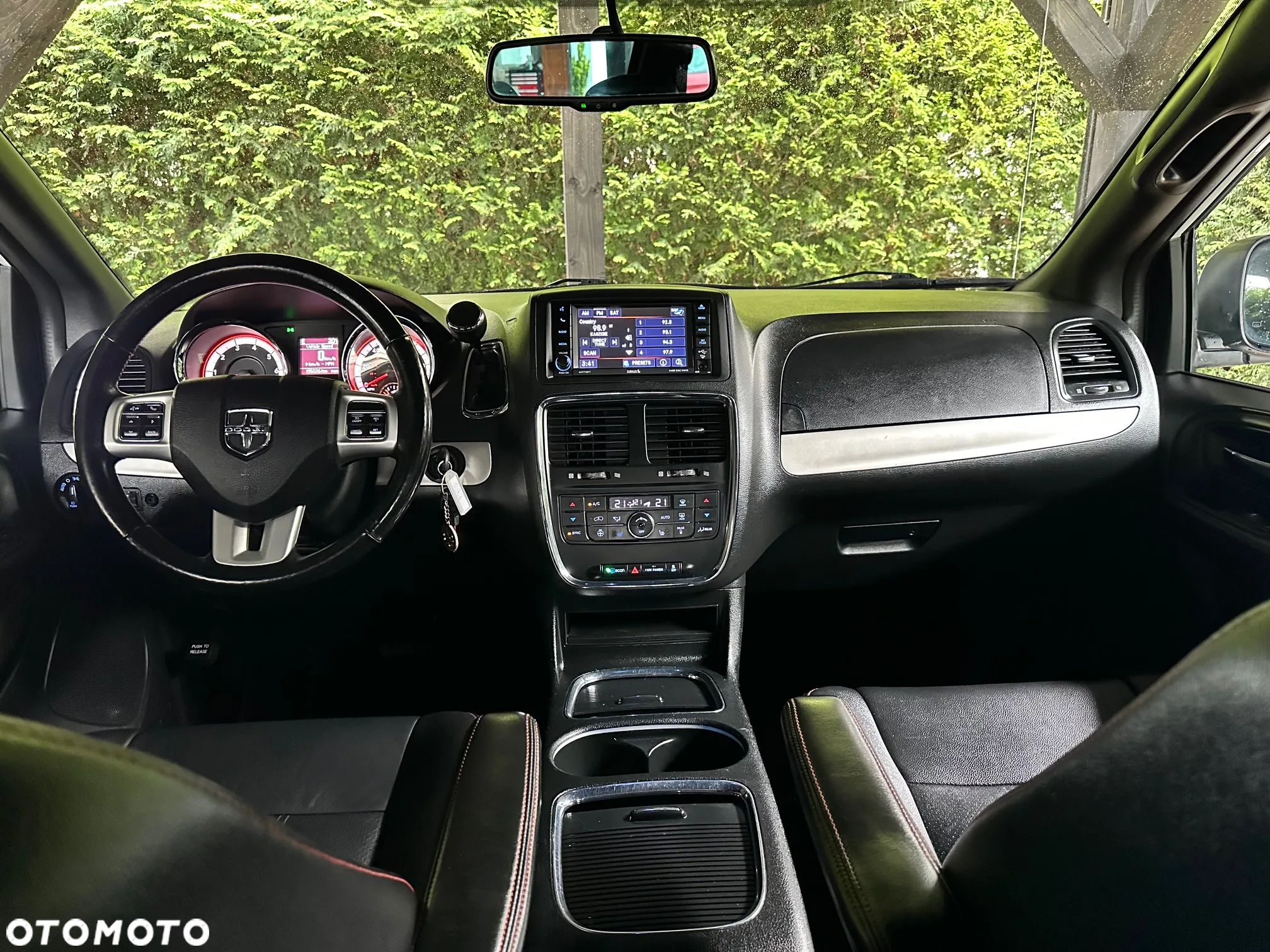 Dodge Grand Caravan 3.6 R/T - 8