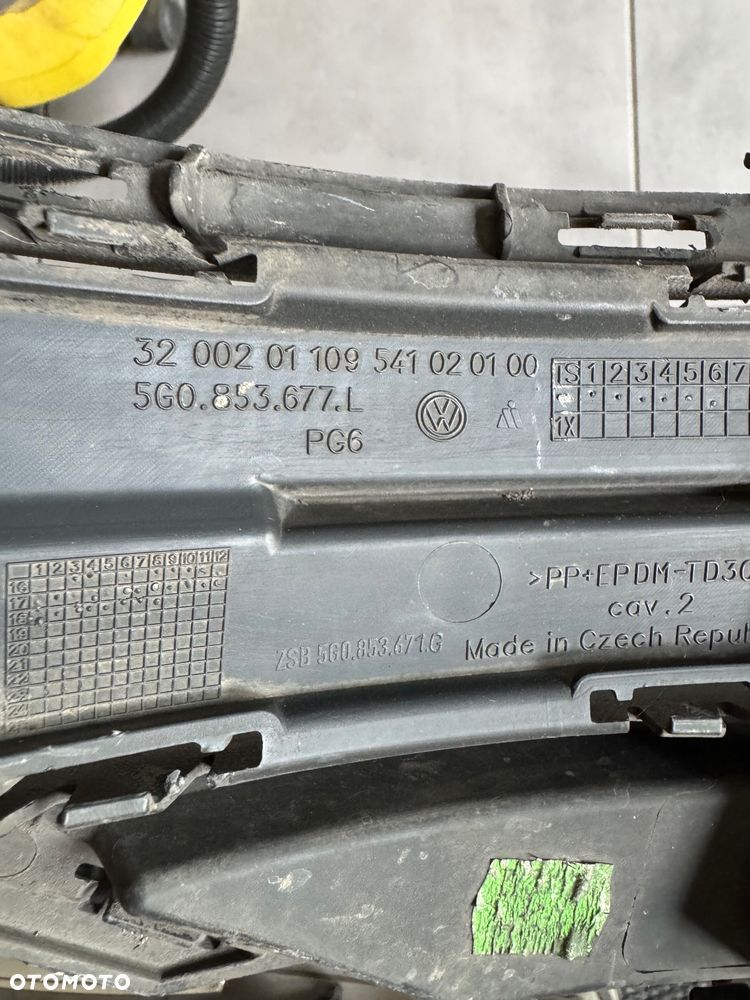 Volkswagen Golf 5G0 kratka zderzaka przód - 4
