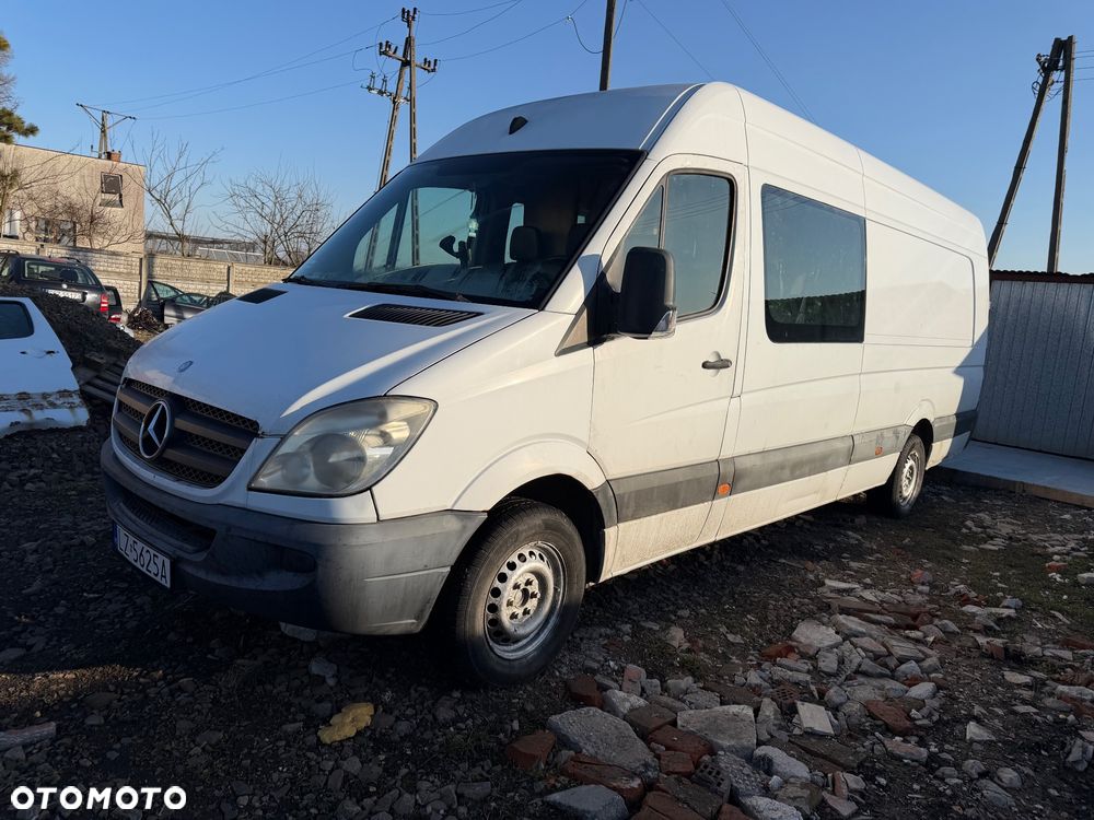 Mercedes-Benz Sprinter - 2