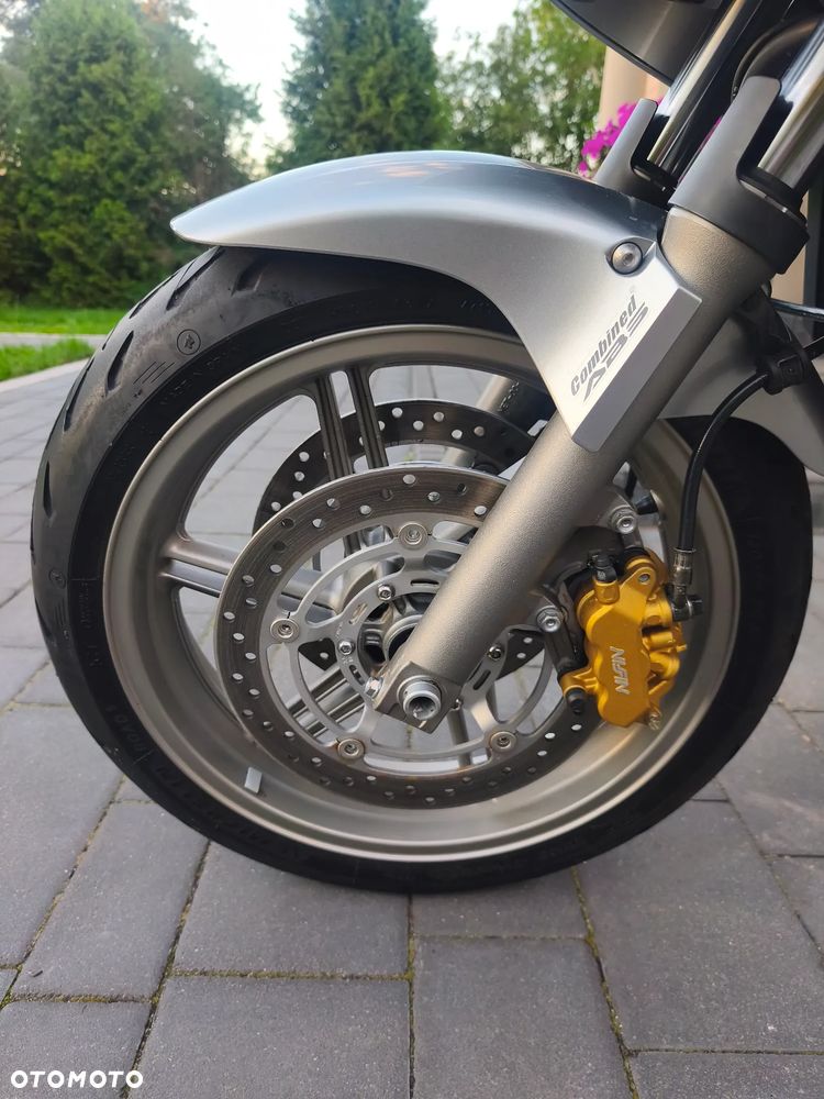 Honda CBF - 22