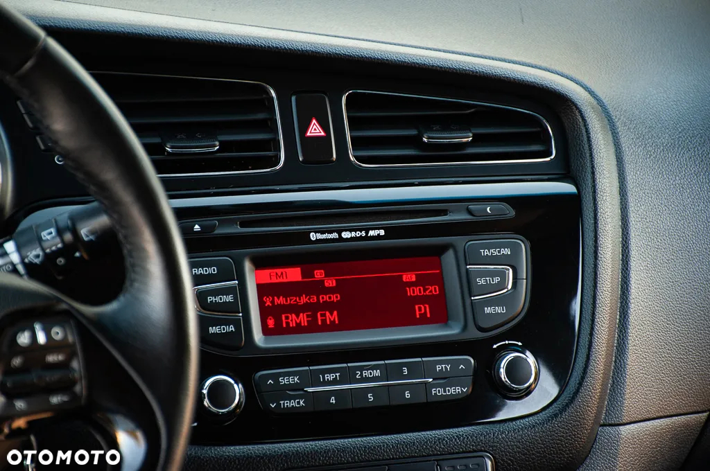 Kia Ceed 1.6 CVVT LX - 32