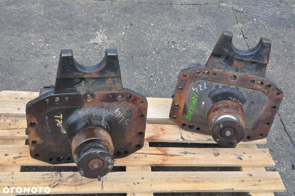 DYFERENCJAŁ  WKŁAD MOSTU CASE NEW HOLLAND  84565083 / 37490084 - 3