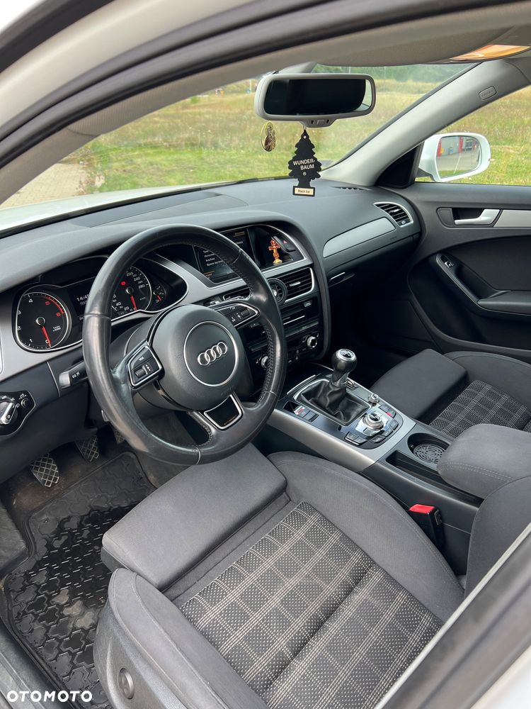 Audi A4 Avant 2.0 TDI - 8