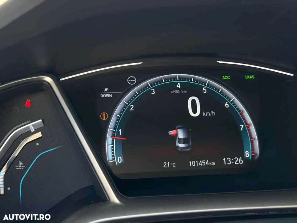 Honda Civic 1.5 VTEC Turbo Elegance Navi - 11