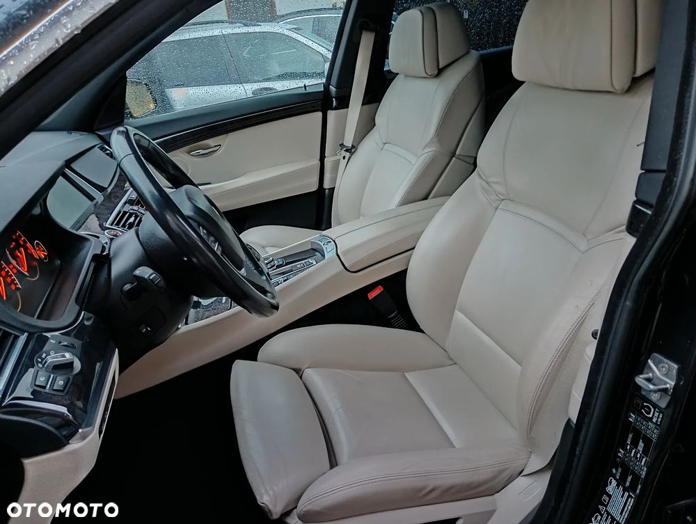 BMW 5GT 550i xDrive Gran Turismo - 2