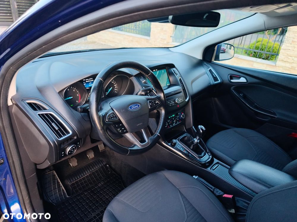 Ford Focus - 30