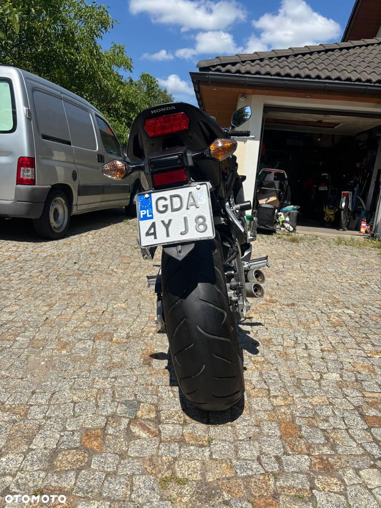 Honda CBR - 9