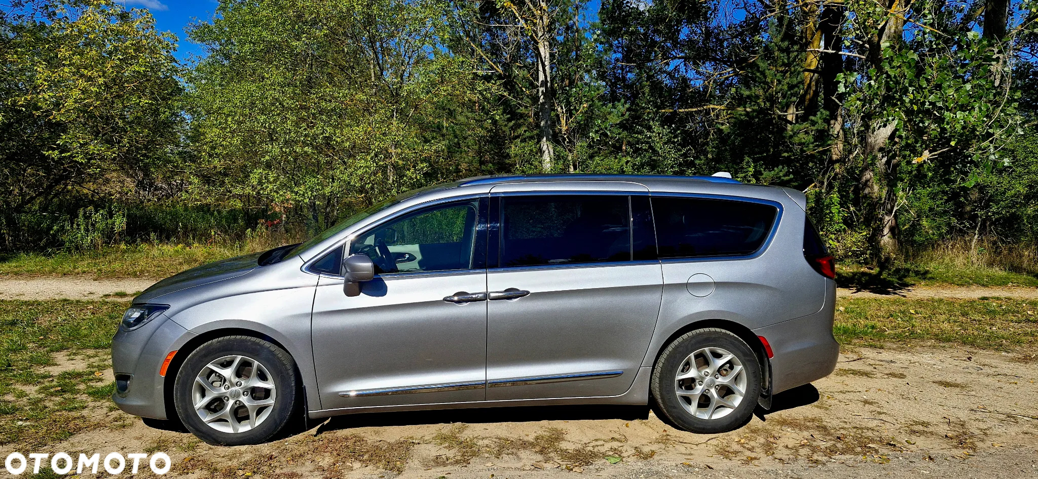 Chrysler Pacifica - 9