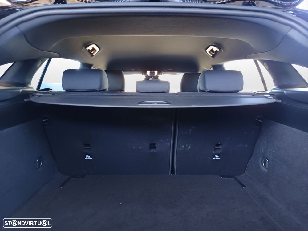 Mercedes-Benz CLA 180 - 33