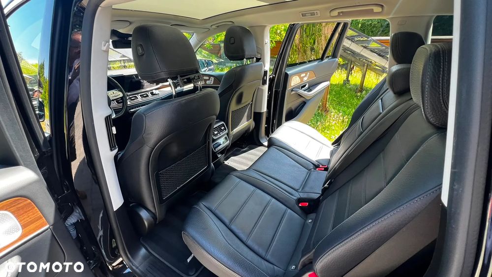 Mercedes-Benz GLS - 13