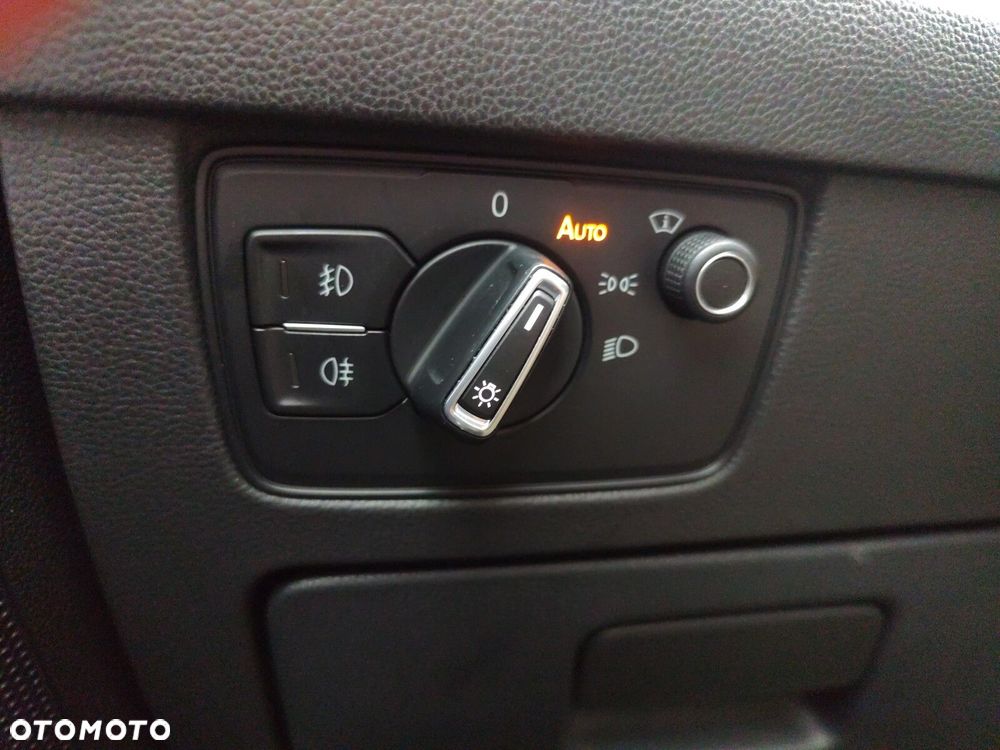 Volkswagen Passat 2.0 TDI BMT Highline DSG - 19