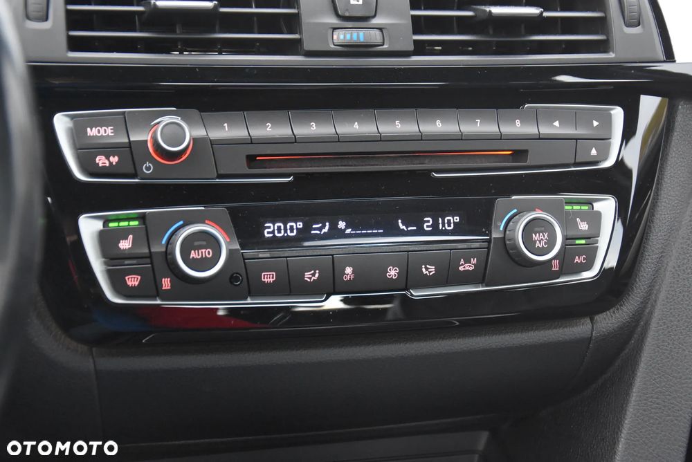 BMW Seria 3 320i Edition M Sport Shadow - 35