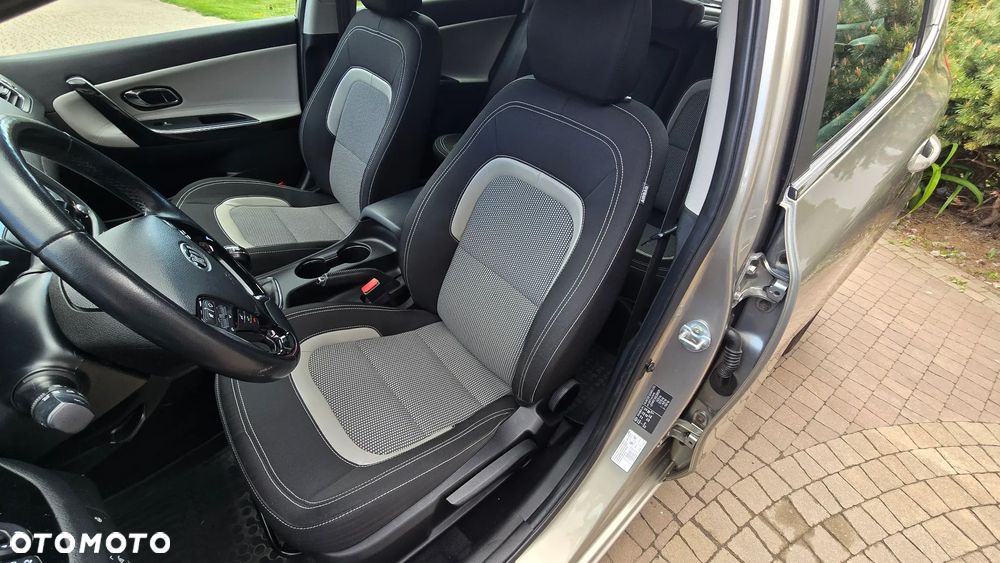 Kia Ceed - 31