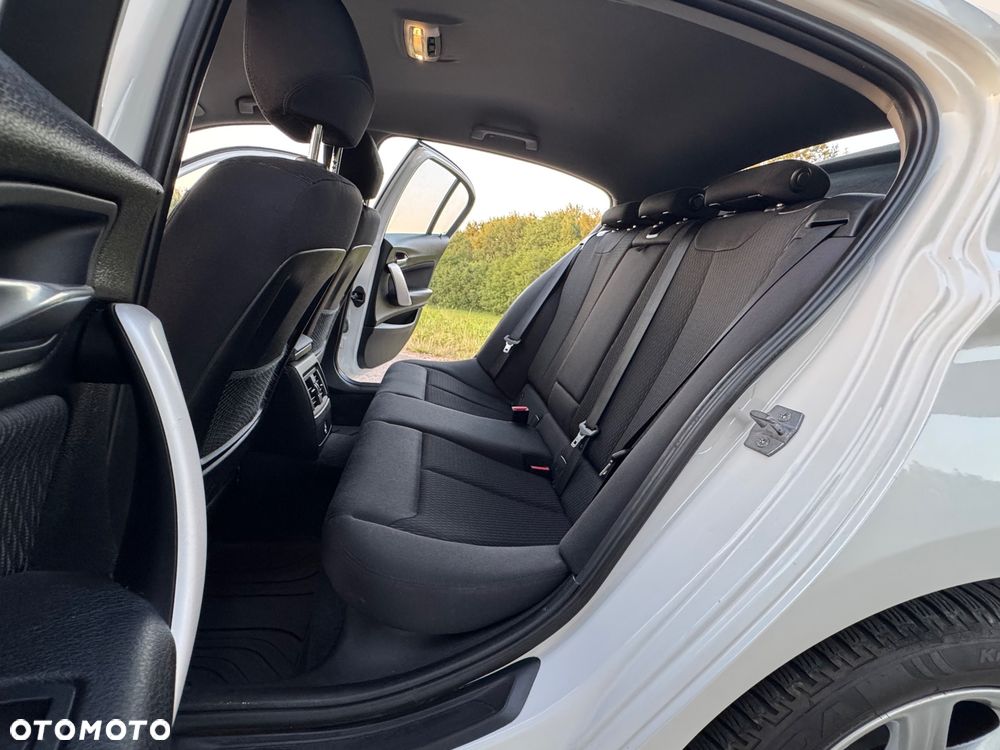 BMW Seria 1 118d DPF Edition Sport - 29