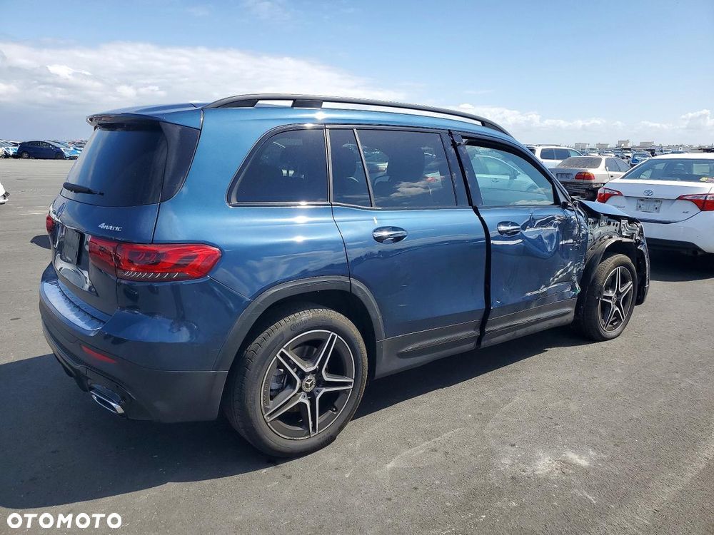 Mercedes-Benz GLB - 6