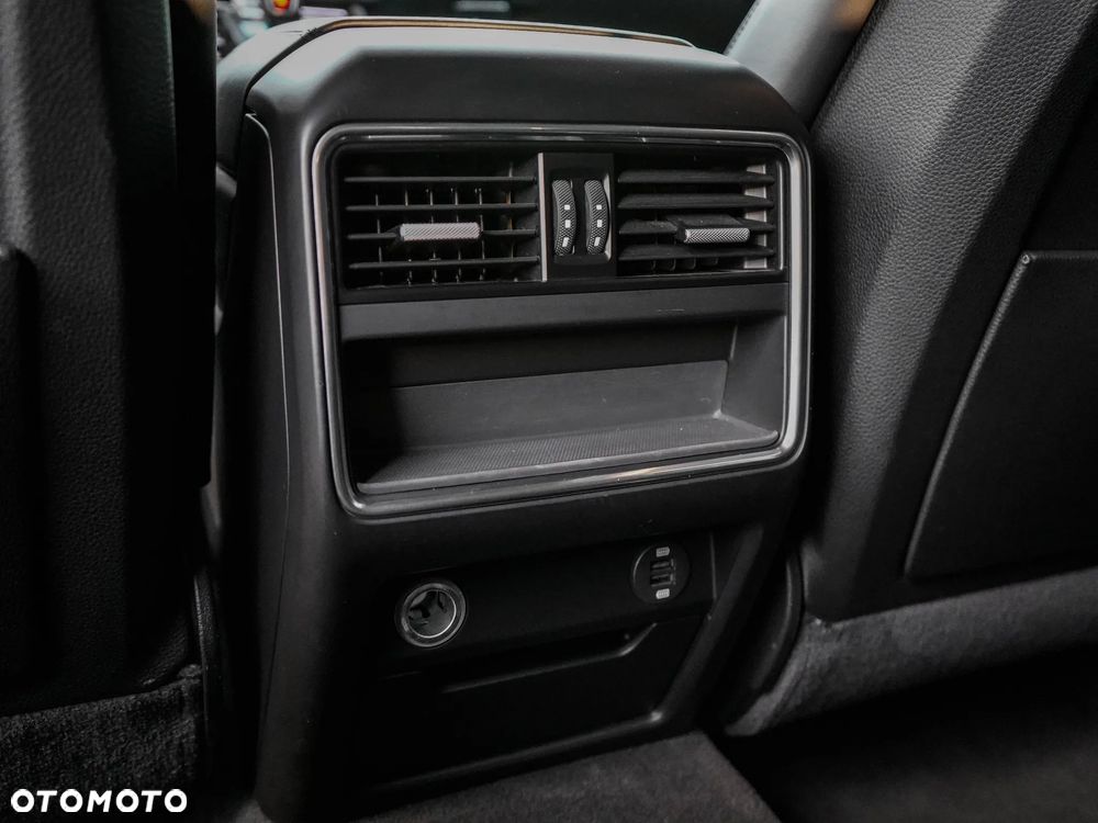 Porsche Cayenne Standard - 26