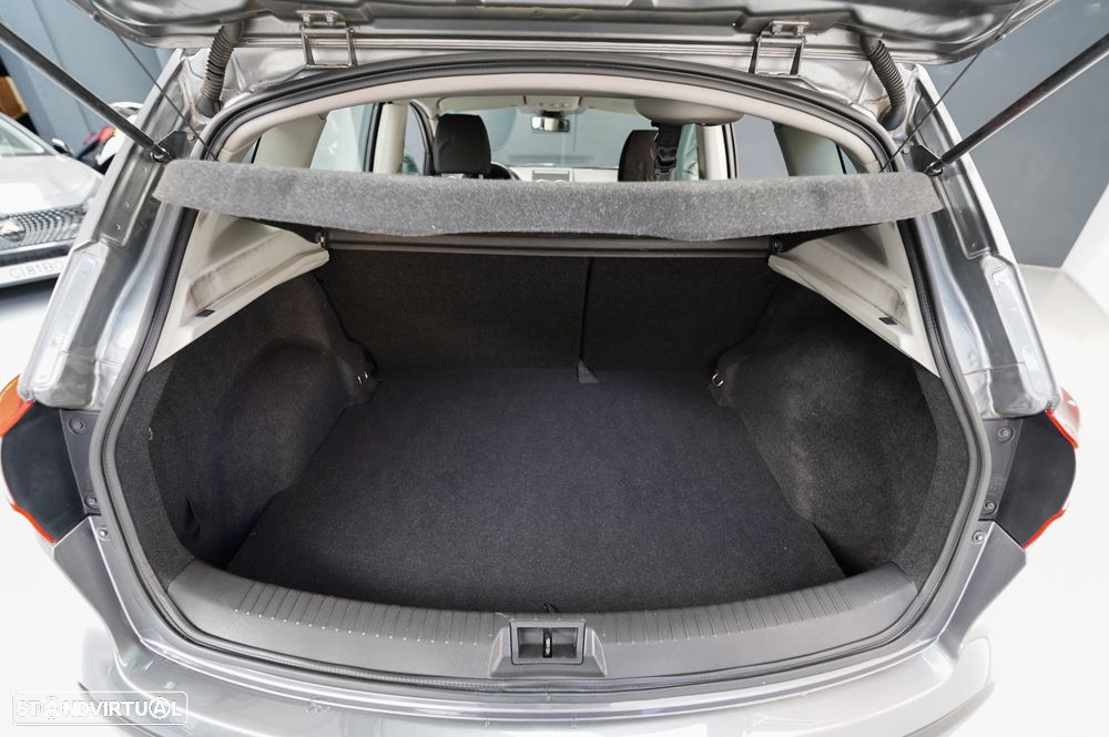 Nissan Qashqai 1.6 dCi N-Connecta - 24
