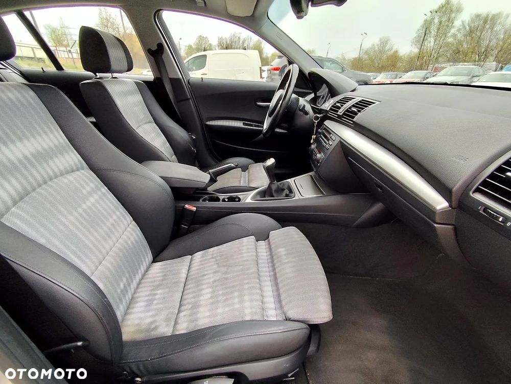 BMW Seria 1 116i - 10