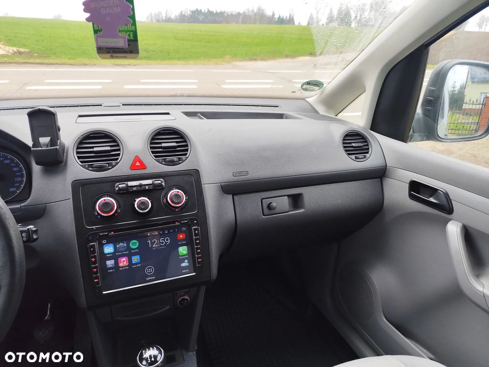 Volkswagen Caddy Life - 21