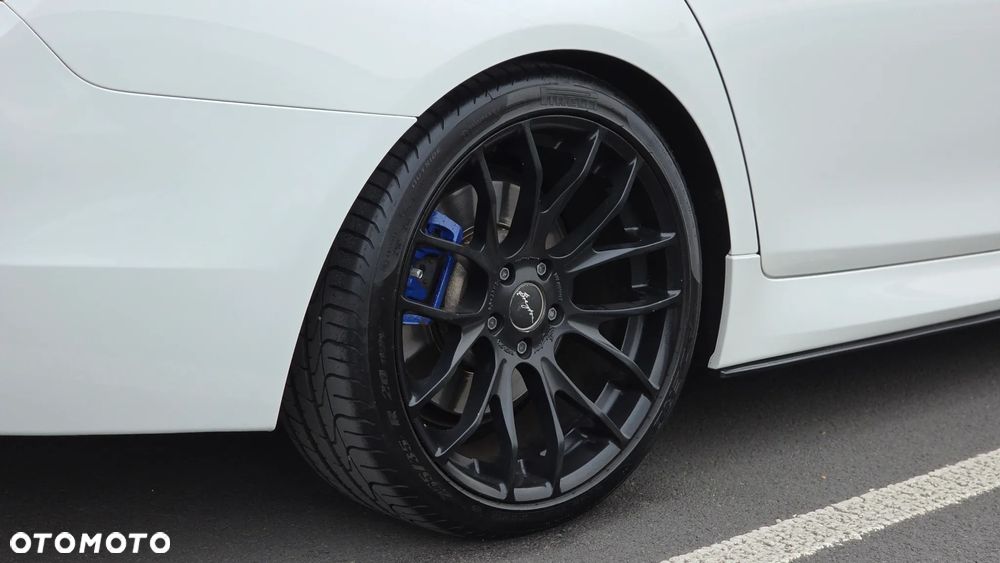 BMW Seria 5 2011 photo 4