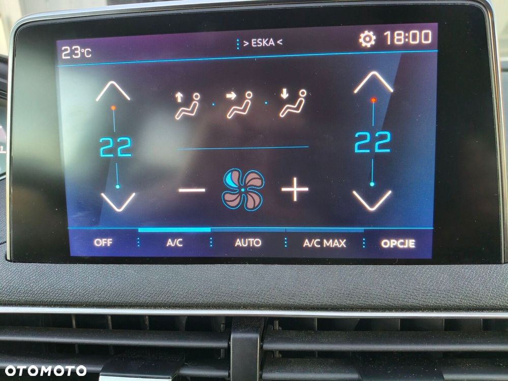 Peugeot 3008 1.2 PureTech Allure S&S EAT8 - 26
