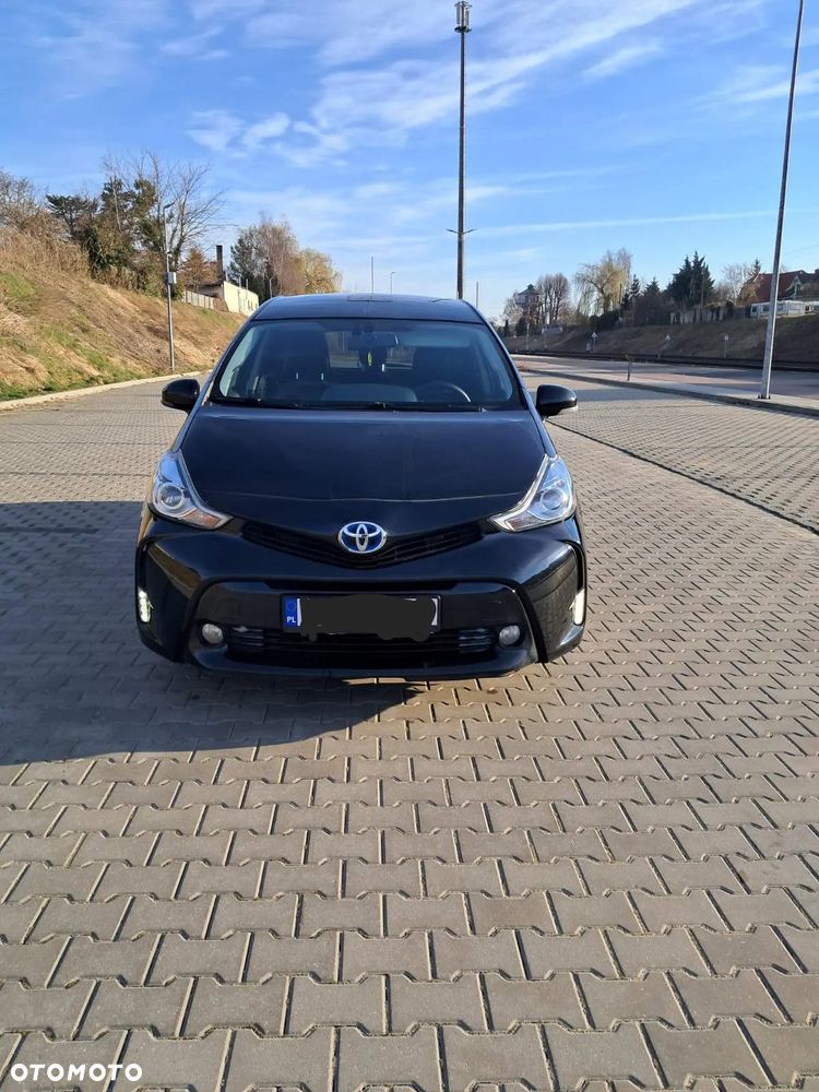 Toyota Prius+ - 1