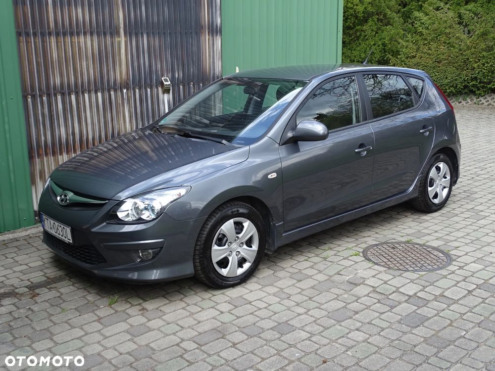 Hyundai i30 1.4 Classic + - 27