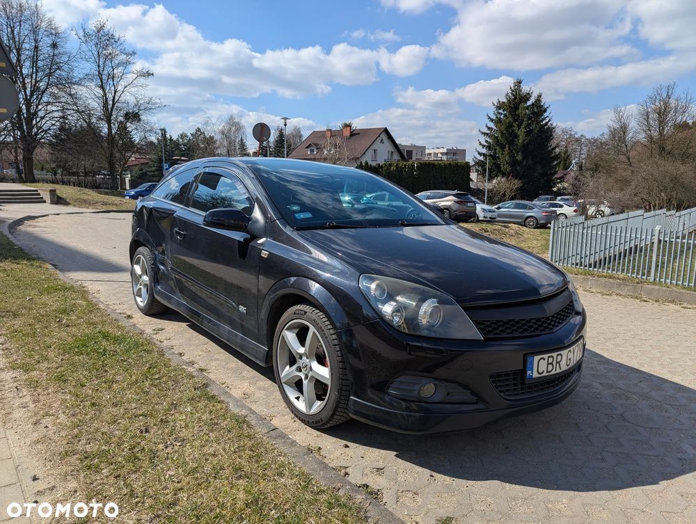 Opel Astra 1.6 Turbo Cosmo - 1