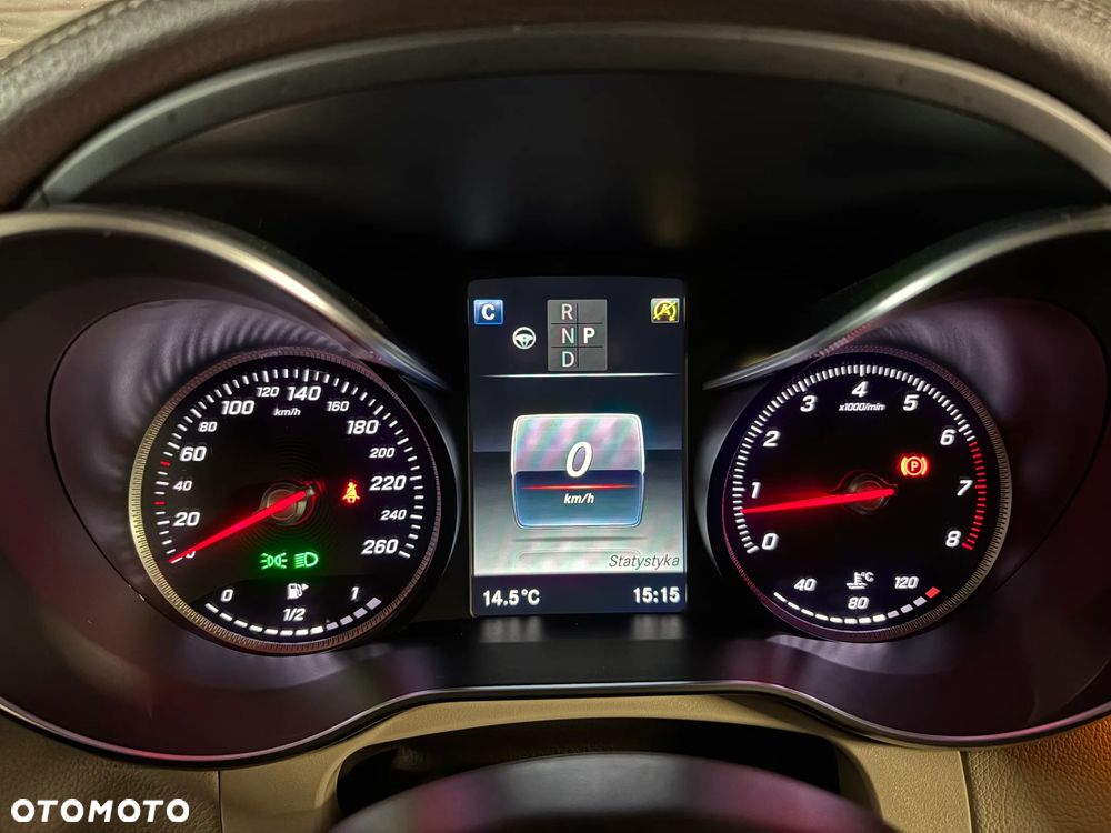 Mercedes-Benz GLC - 26