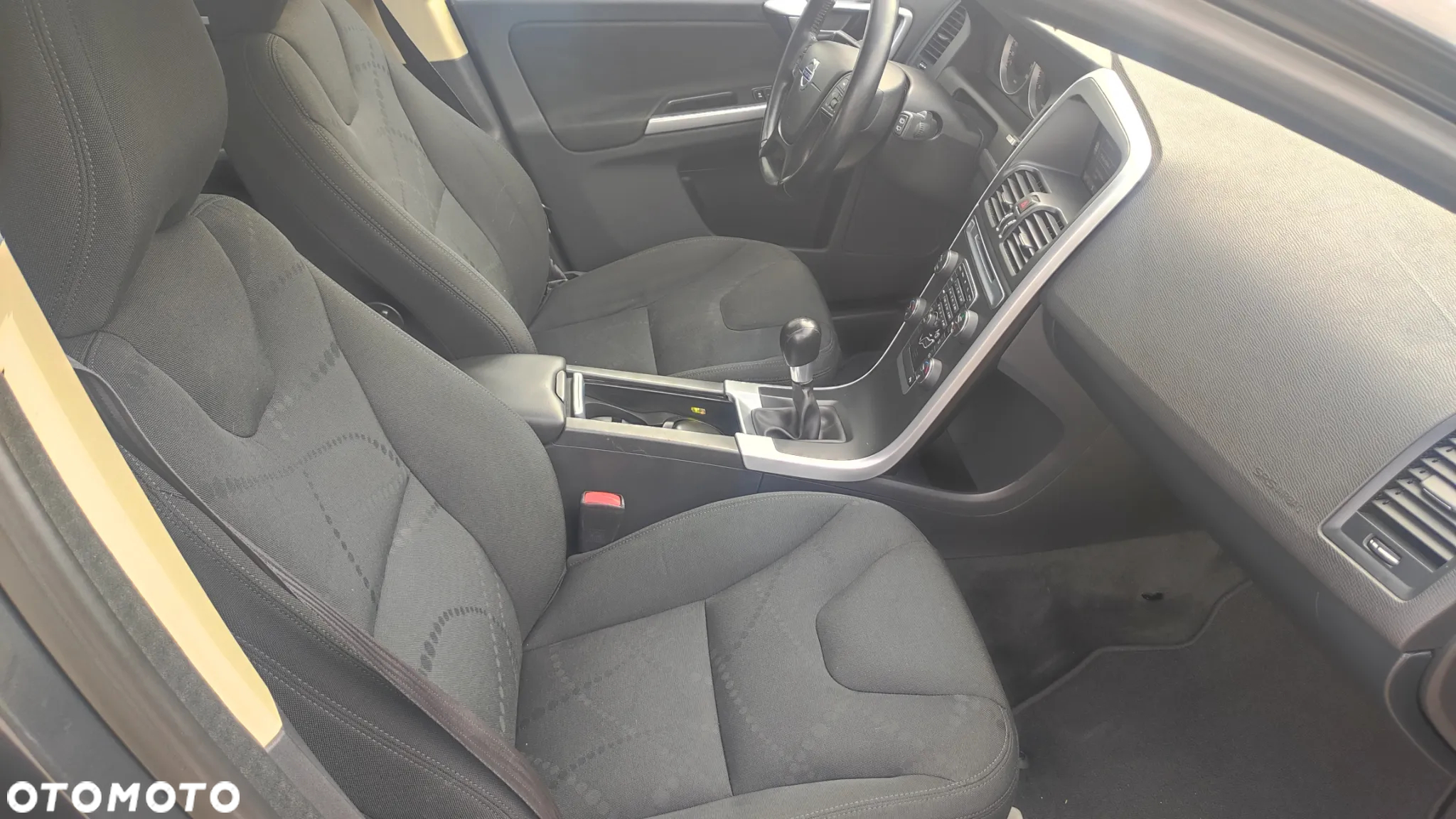 Volvo XC 60 D4 Edition Pro - 9