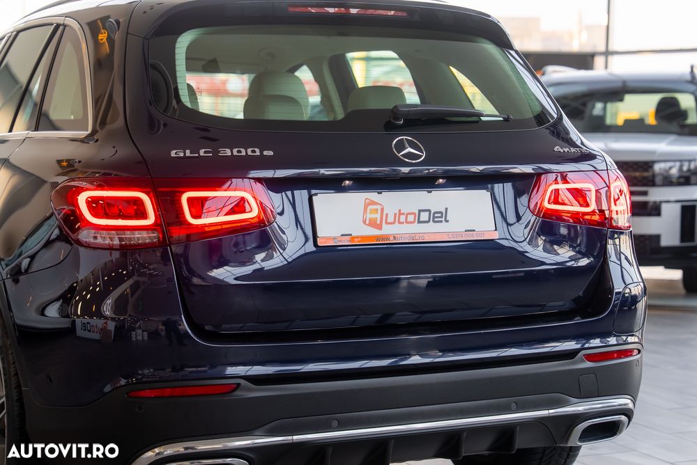 Mercedes-Benz GLC 300 e 4MATIC - 18