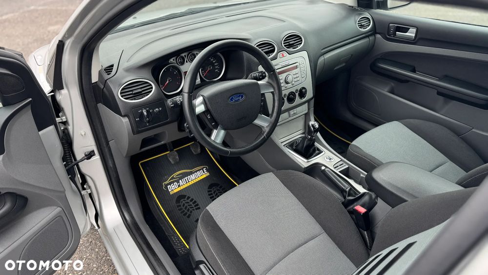 Ford Focus 1.6 16V Style+ - 5