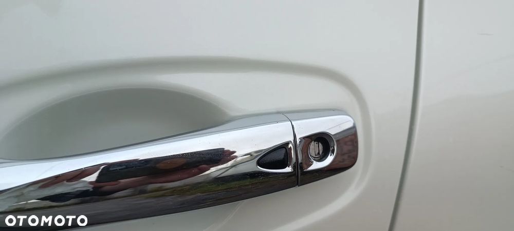 Nissan Rogue - 17
