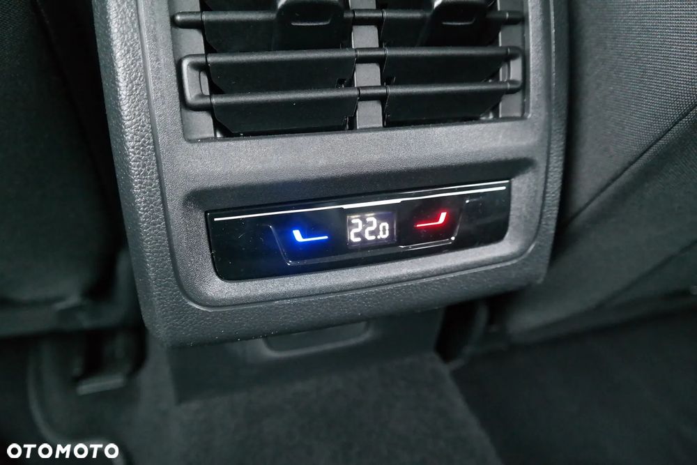 Volkswagen Golf 2.0 TDI Style DSG - 15